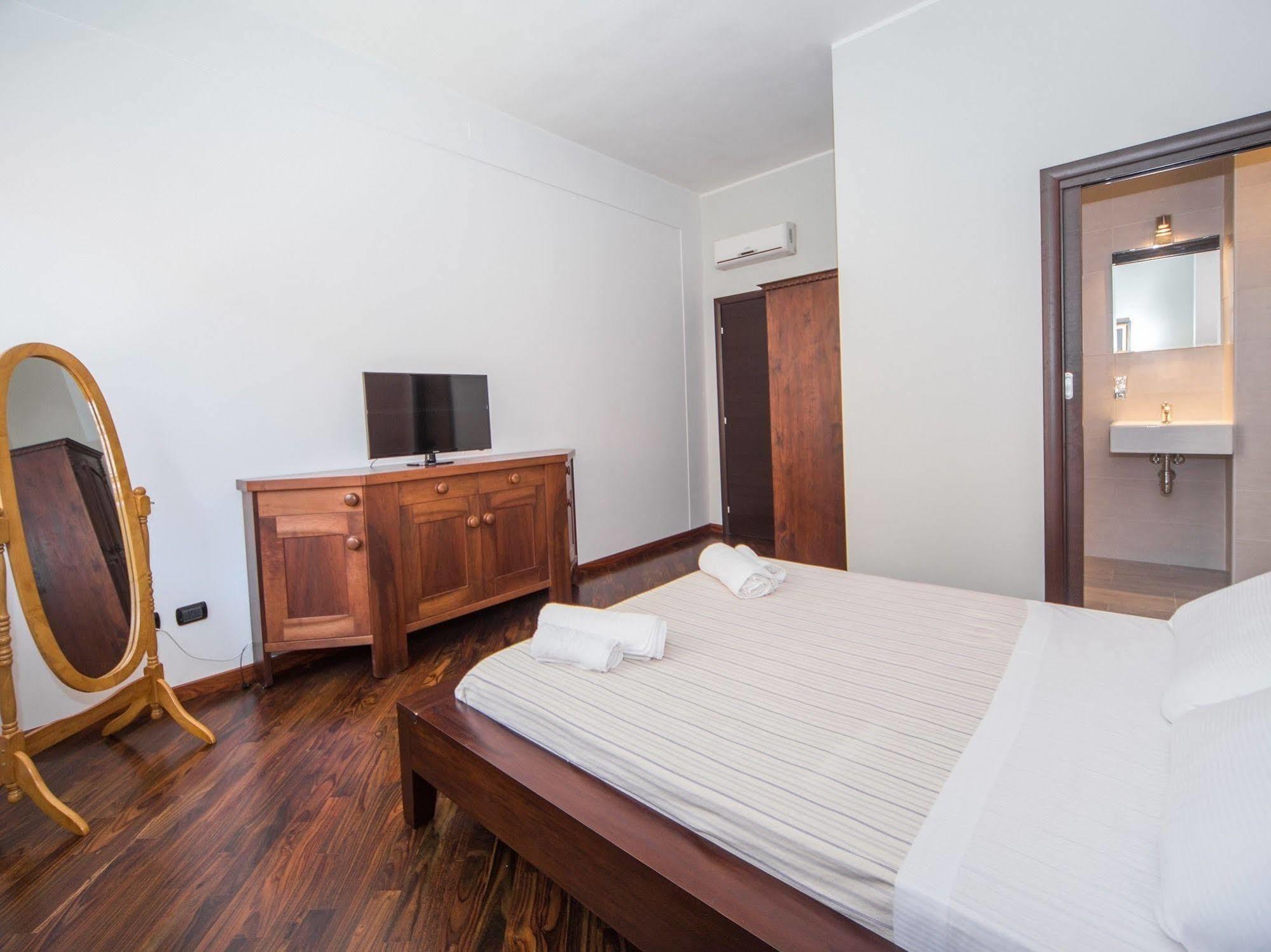 Domus Regis Bed & Breakfast Cagliari Exterior photo